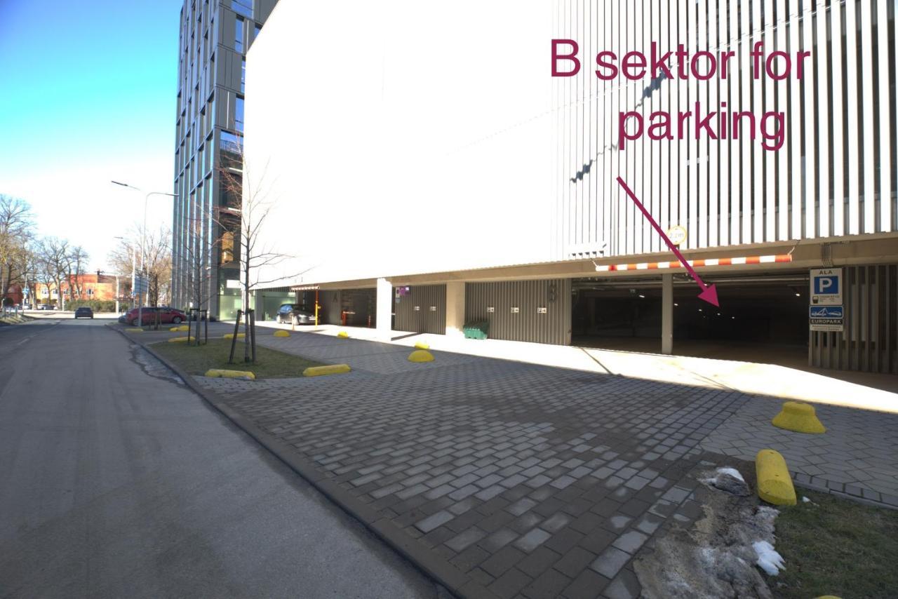 Orange Apartments Tower & Free Parking タリン エクステリア 写真